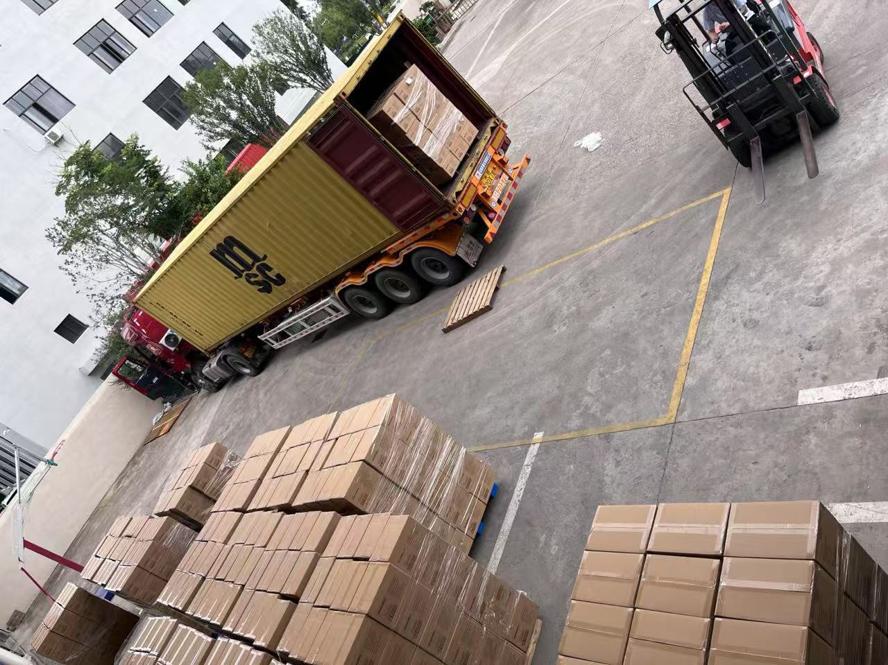 Landsign versendet erfolgreich Warenchargen